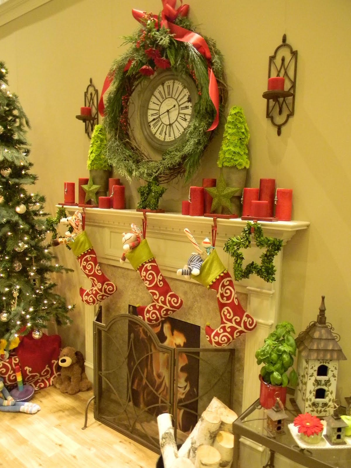 Christmas Mantel Decoration 7