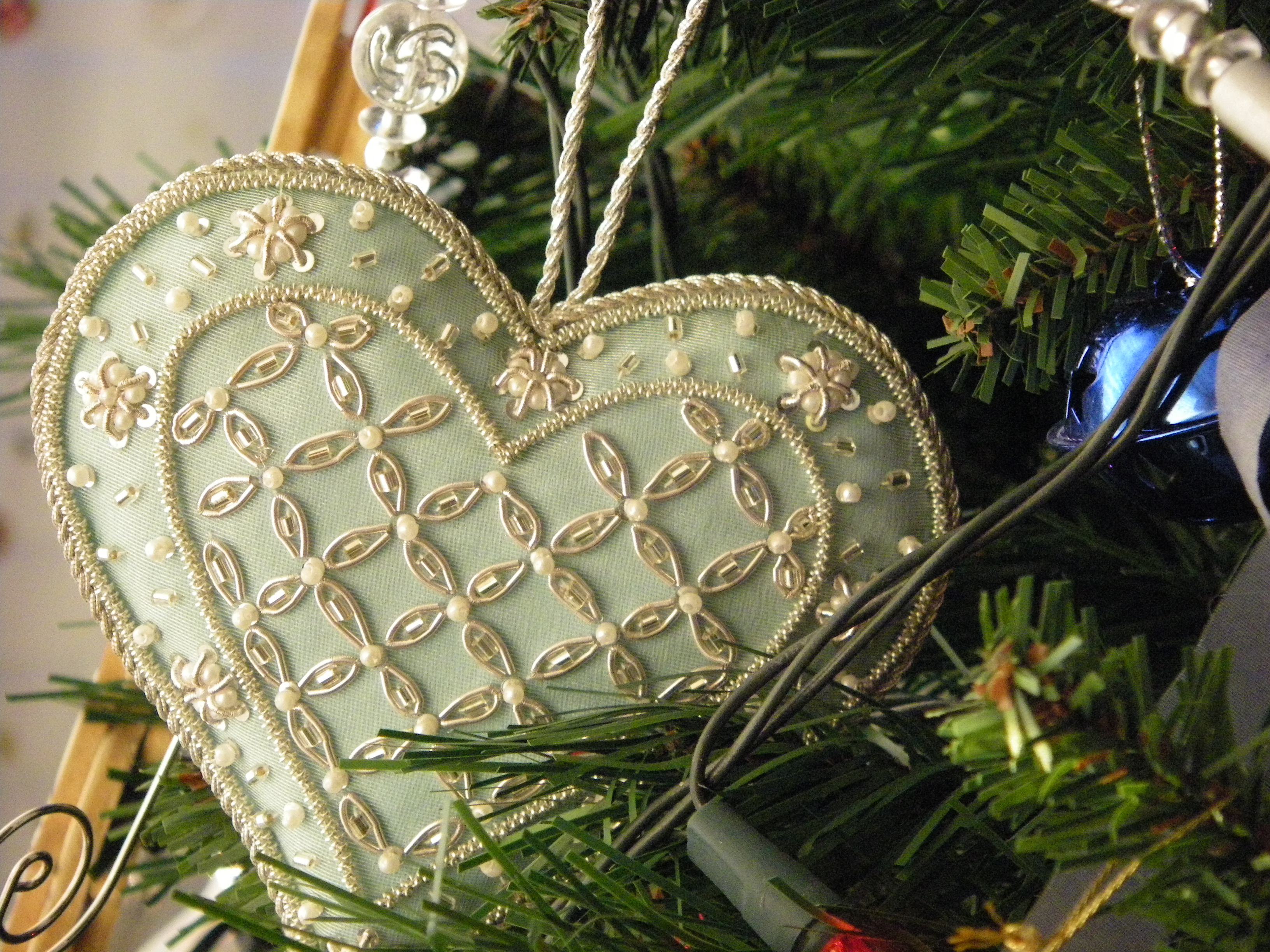 Beaded Christmas Ornament 8