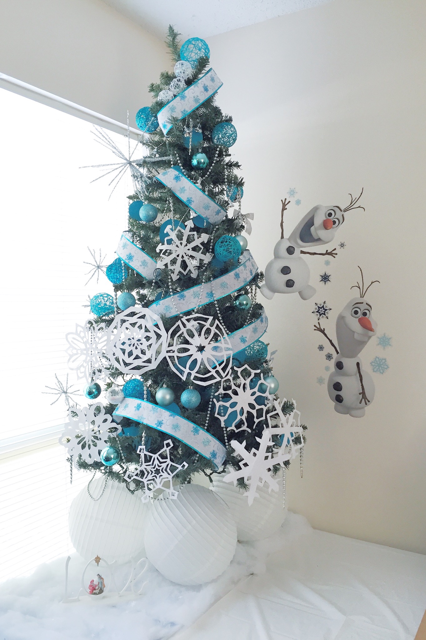 Christmas Frozen Decoration 2