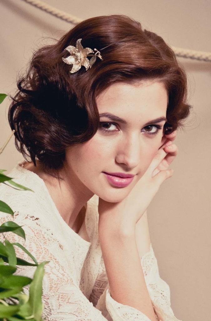 Retro Wedding Hairstyles With Headpieces