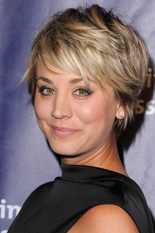 Layered Short Hairstyles For Moms