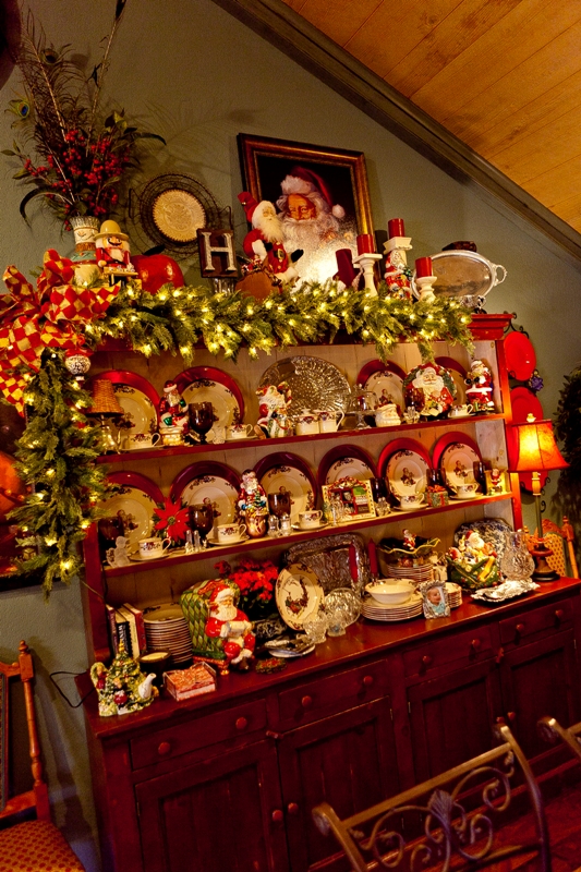 French Country Christmas Decorating