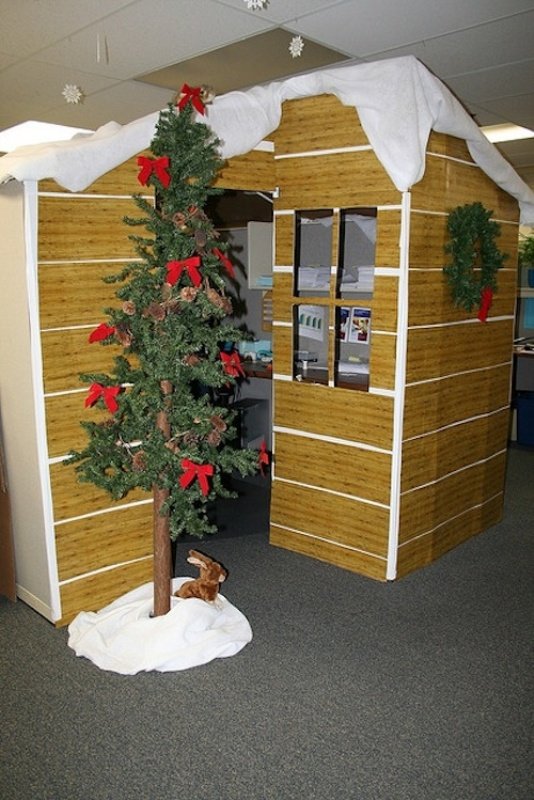 office-cube-christmas-decorating