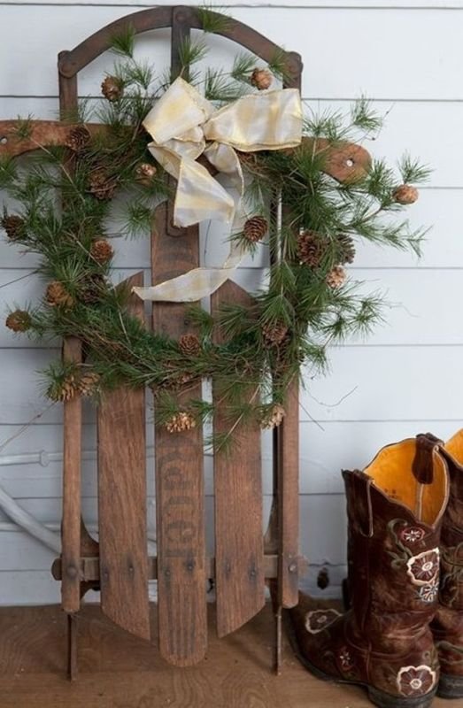 rustic-christmas-sled