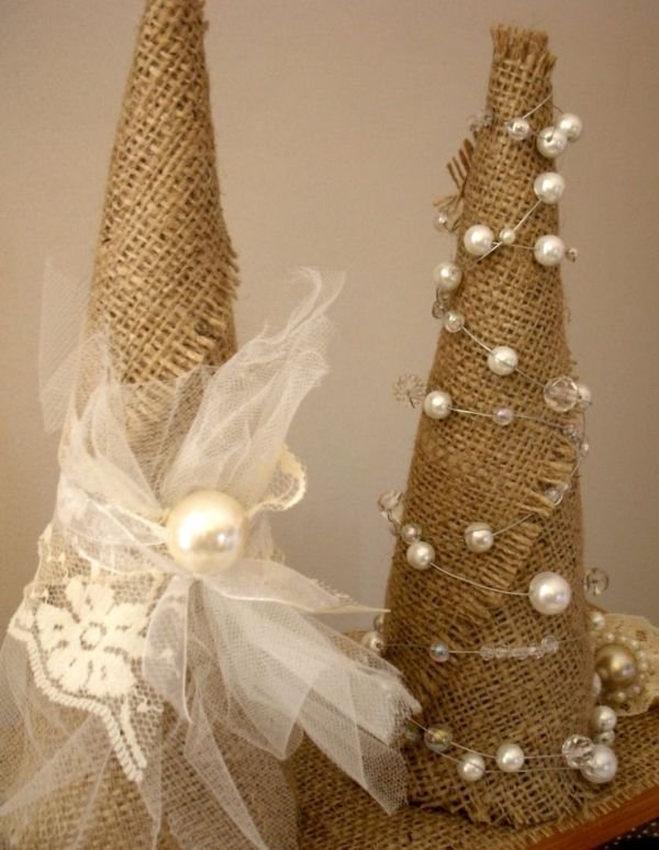 shabby-chic-burlap-christmas-tree
