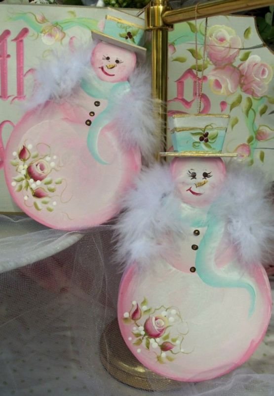 shabby-chic-pink-christmas-ornament
