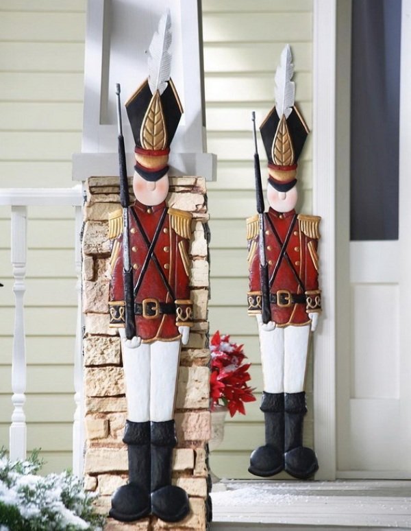 tin-soldier-outdoor-christmas-decorations