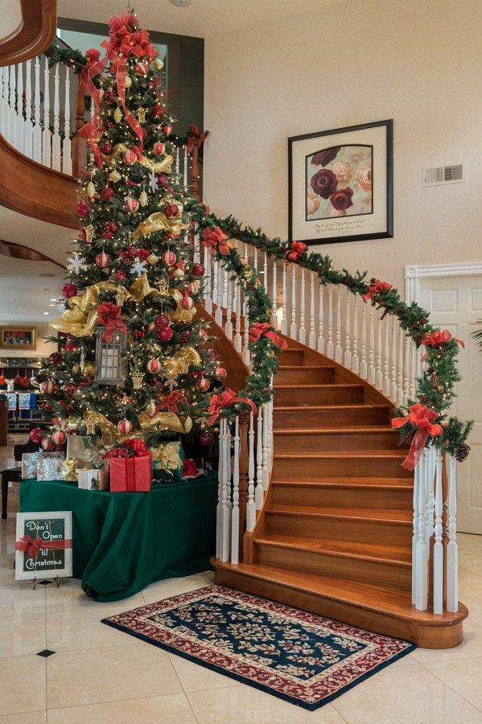 12-foot-pre-lit-artificial-christmas-tree