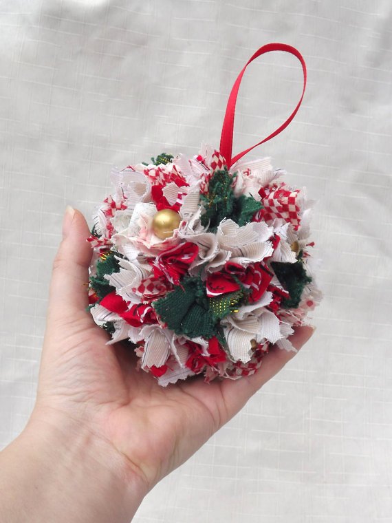 awesome-fabric-christmas-ball-ornament