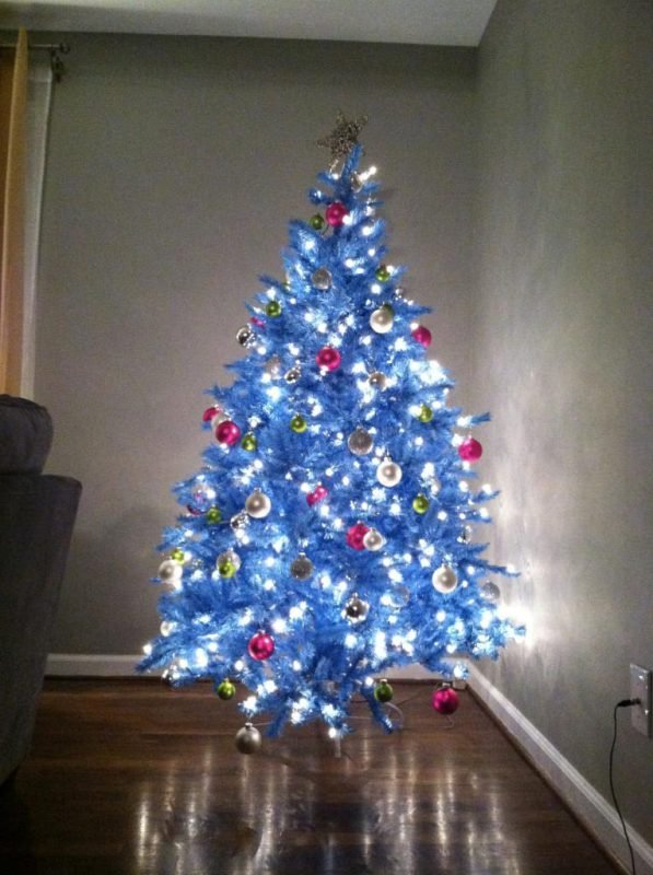 blue-christmas-tree