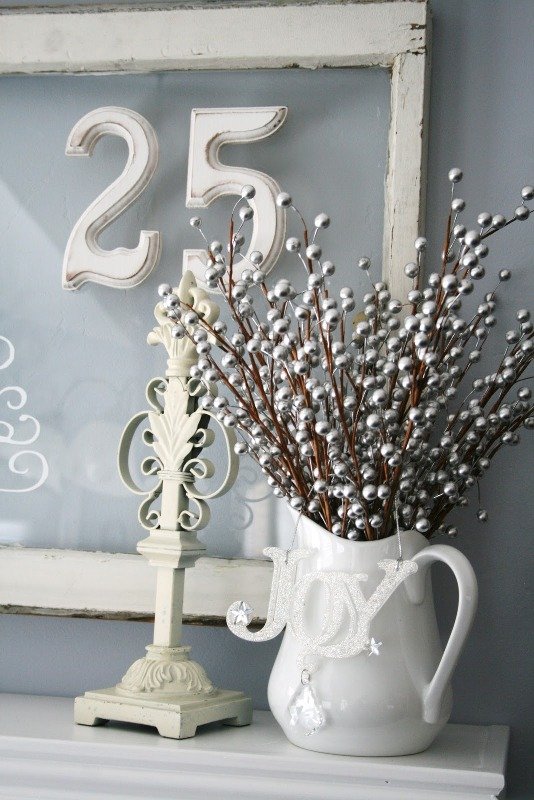 blue-white-and-silver-christmas-decorating-ideas