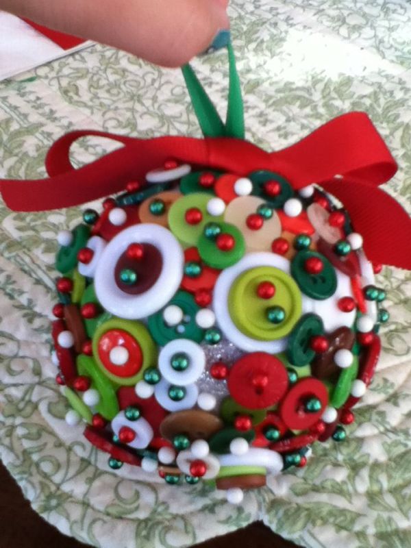 button-christmas-ornaments-2016