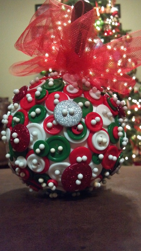 button-christmas-ornaments
