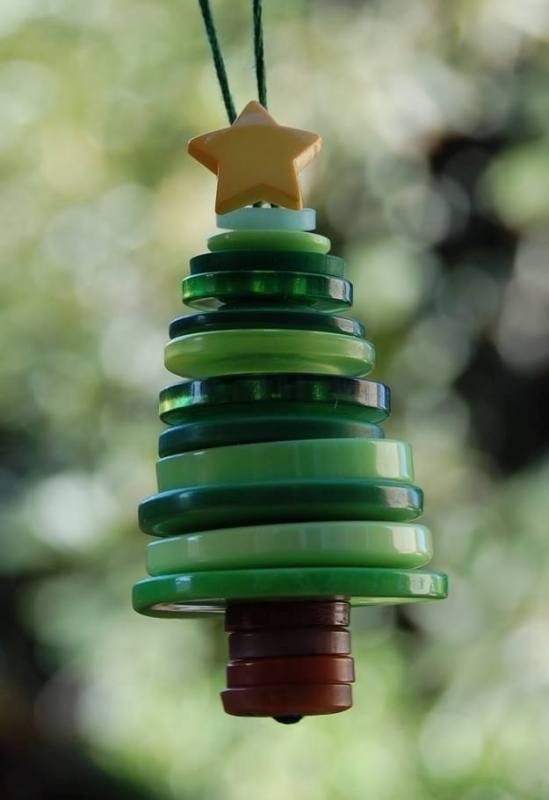 button-craft-christmas-trees