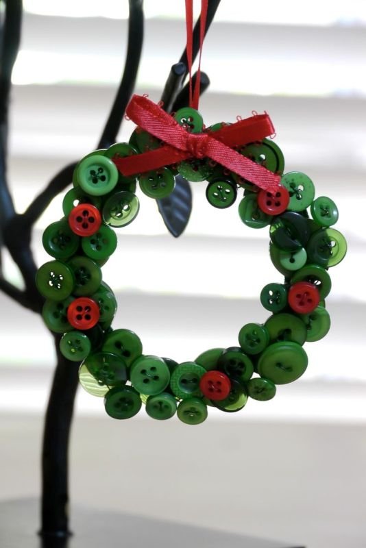 button-wreath-ornament-craft-2016