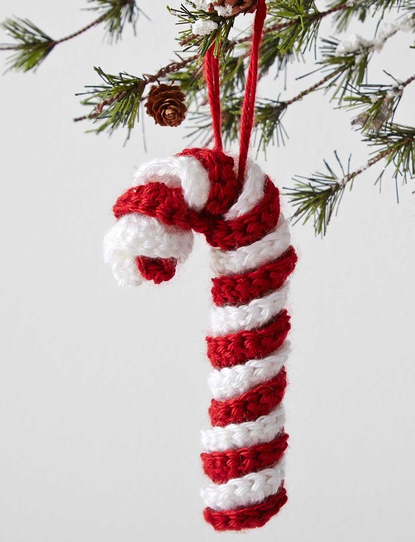candy-cane-ornament-crochet-pattern