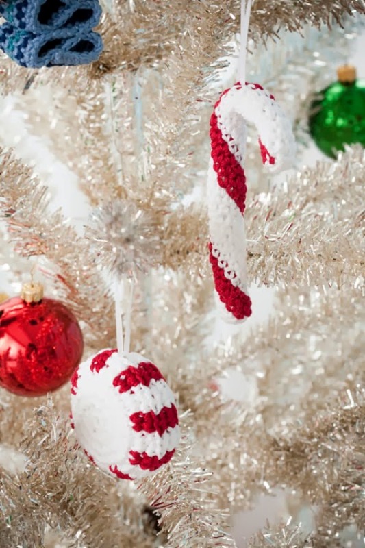 candy-christmas-ornament-crochet-patterns