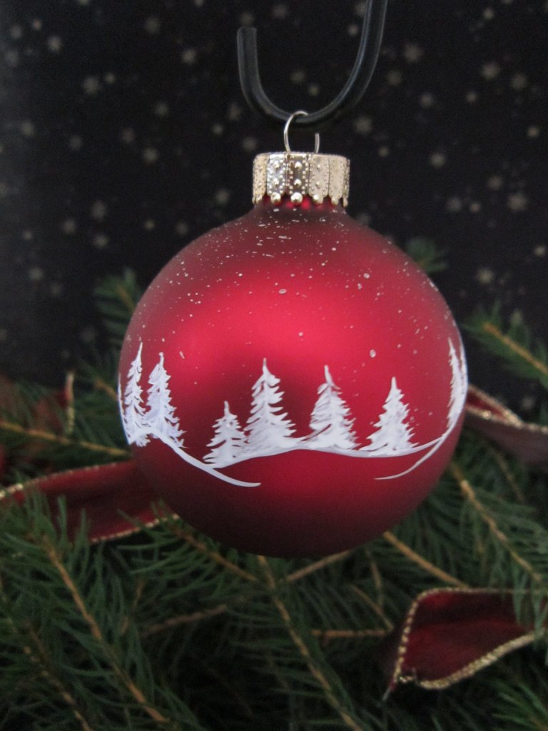 christmas-ornament-and-glass-ornaments