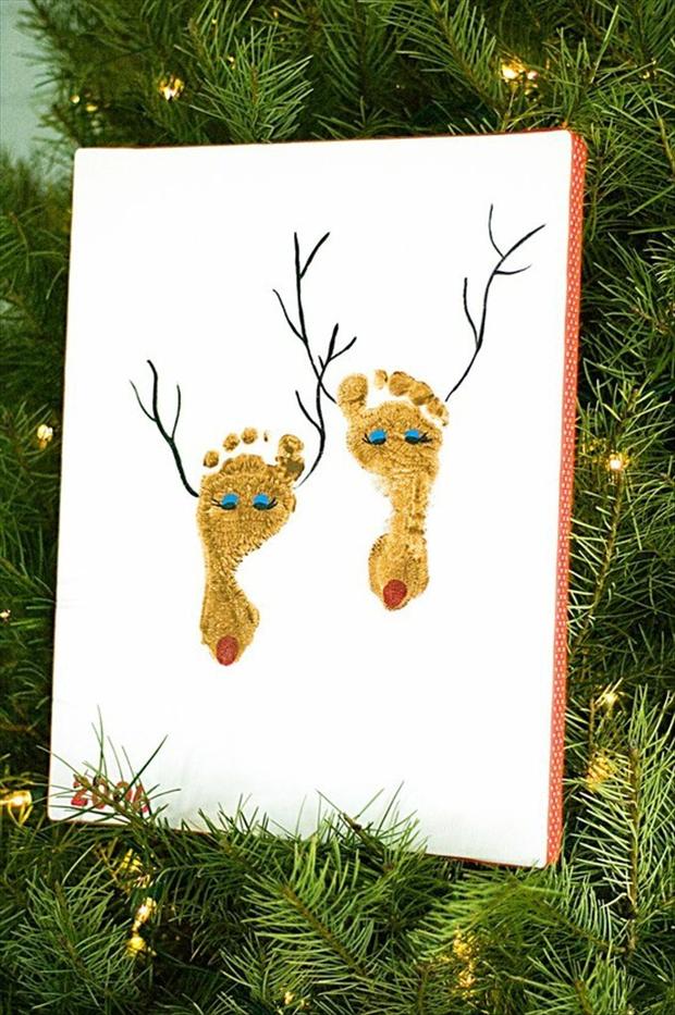 christmas-reindeer-feet-craft