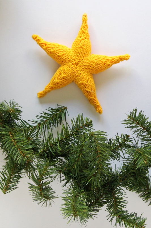 christmas-star-ornaments-to-knit