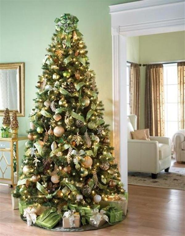 christmas-tree-decorations