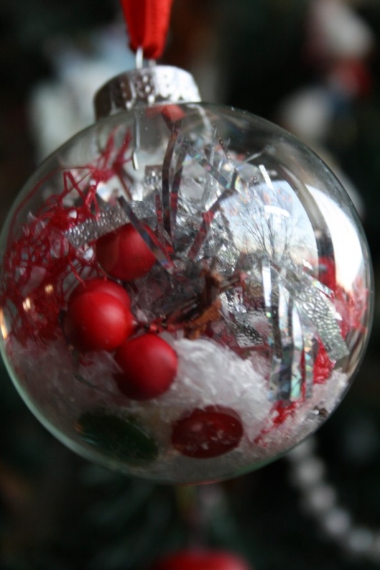 clear-glass-christmas-balls
