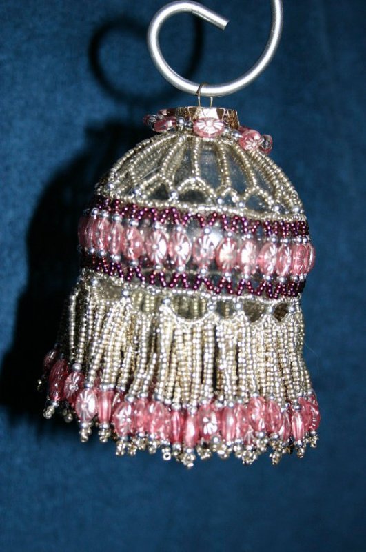 cool-beaded-christmas-ornaments