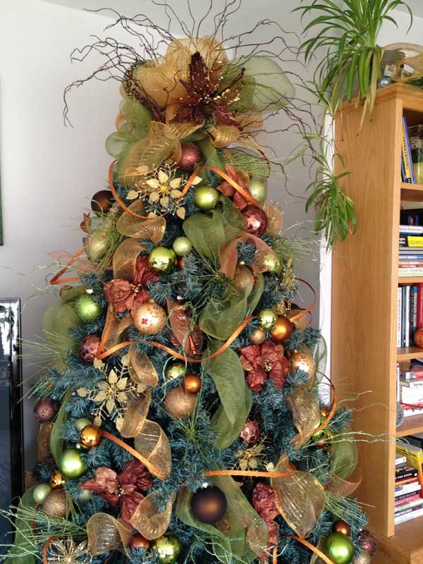 cool-christmas-tree-decorating-ideas