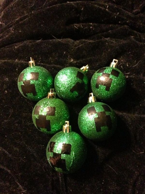 cool-glitter-christmas-ornaments