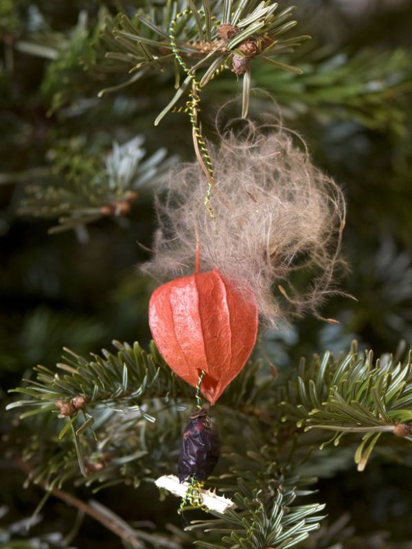 cool-natural-christmas-tree-decorating-ideas