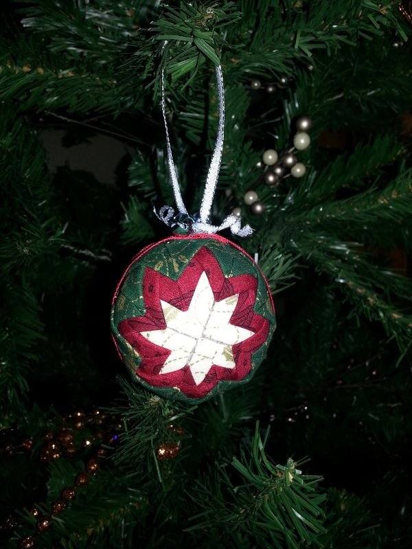 cool-quilted-christmas-ornament