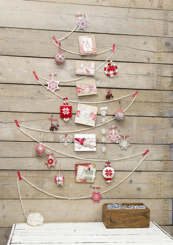diy-wall-christmas-tree