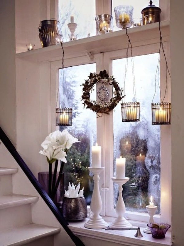 decorate-the-window-sill-for-christmas