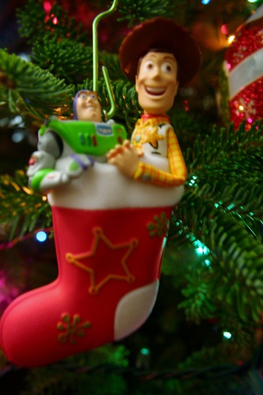 disney-hallmark-christmas-ornaments