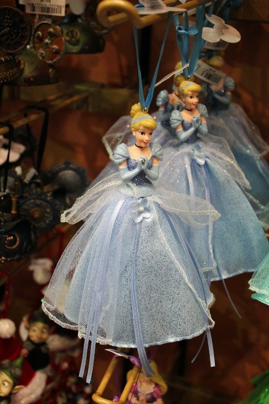 disney-princess-christmas-ornaments-2016