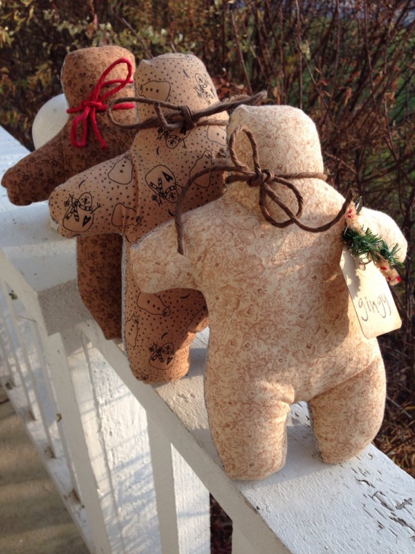 gingerbread-man-christmas-tree-primitive-decor