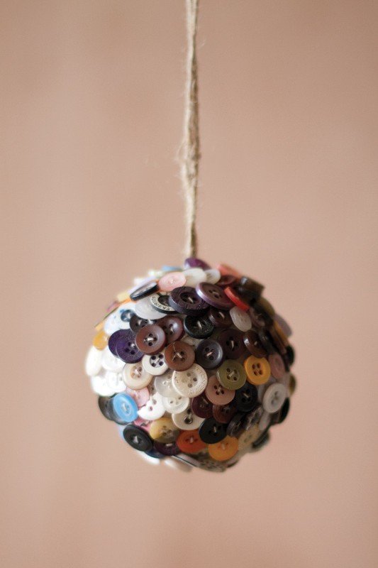 great-button-christmas-ornaments