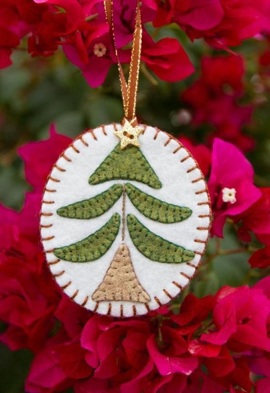 handmade-wool-felt-christmas-ornament