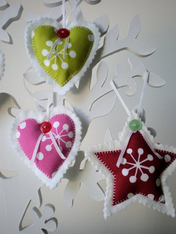 heart-felt-christmas-ornaments