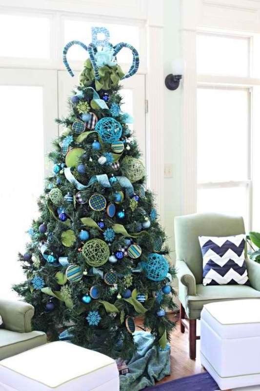 25 Blue Color Theme Christmas Tree Decorations Ideas  MagMent