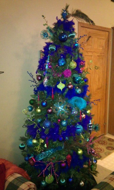 peacock-theme-christmas-tree