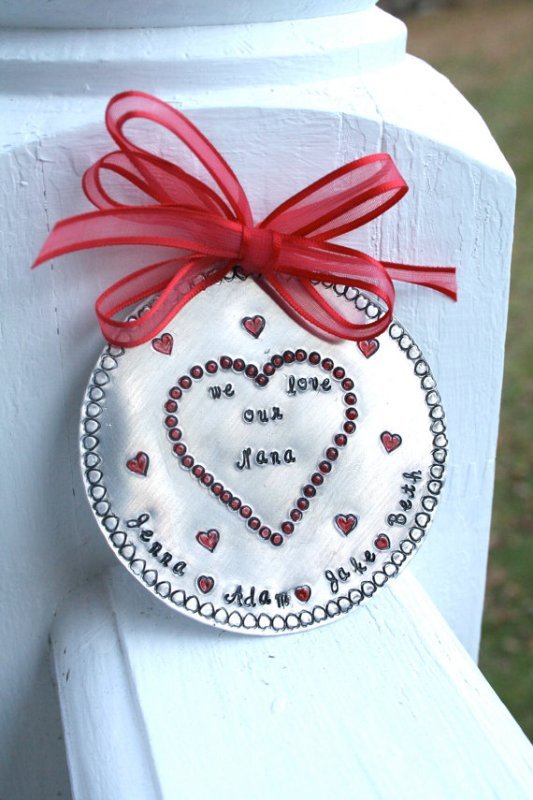 personalized-grandma-christmas-ornament