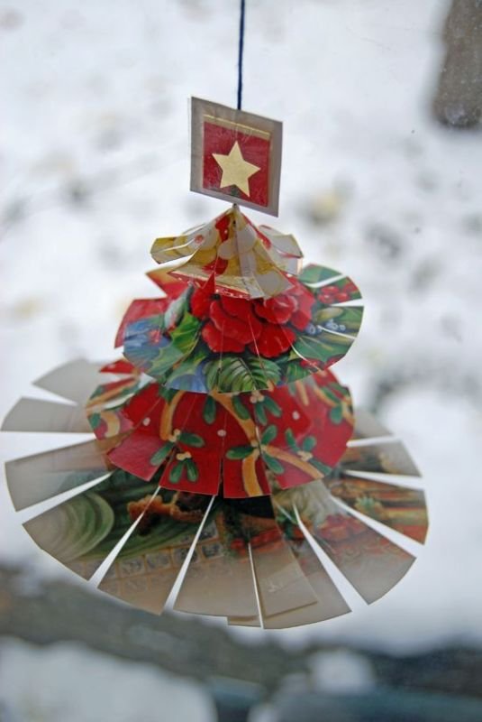 recycled-christmas-card-crafts