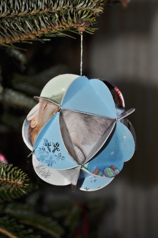 recycled-christmas-card-ornaments-ideas