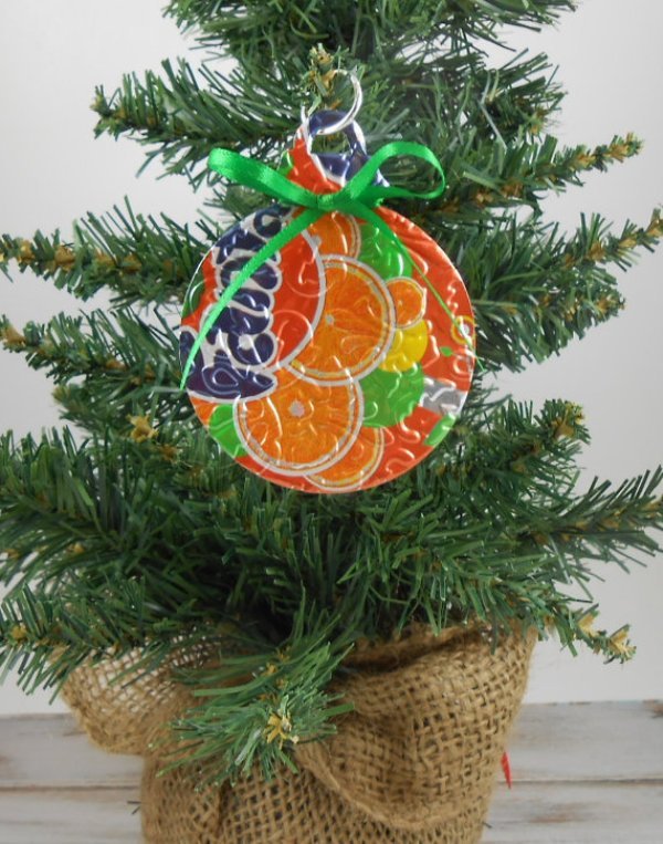 recycled-pop-can-christmas-ornaments