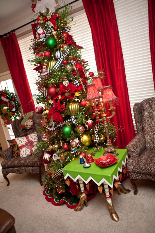 red-white-and-green-whimsical-christmas-tree
