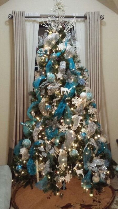 silver-and-blue-christmas-tree