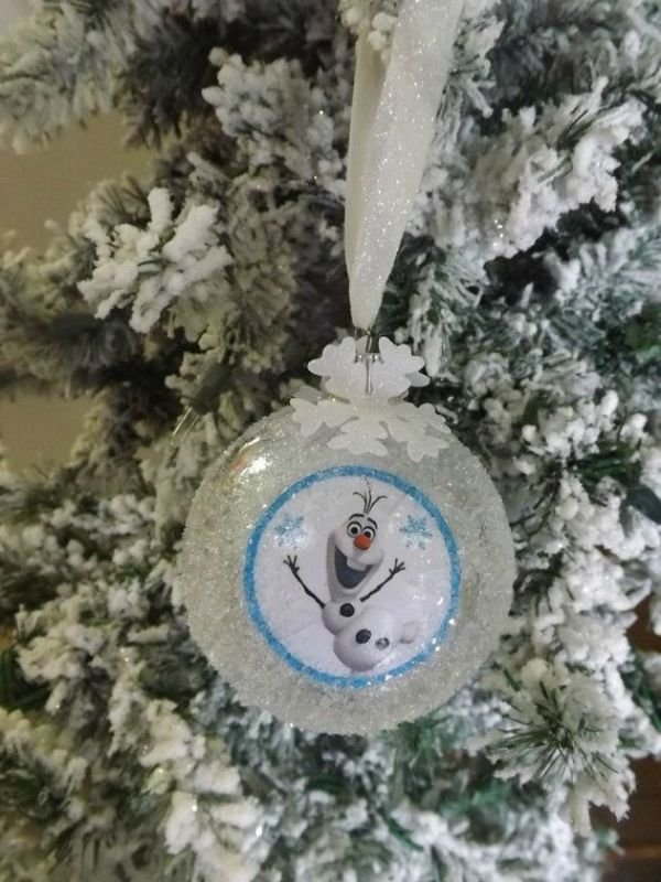 stunning-disney-christmas-ornaments