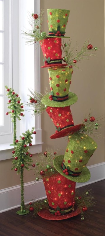 top-hat-christmas-tree