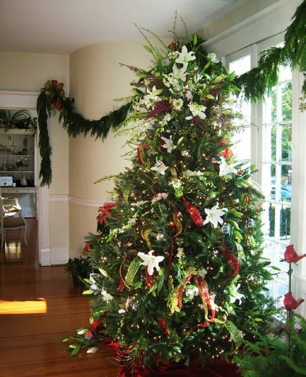 trend-decoration-for-glamorous-christmas-tree-decorations